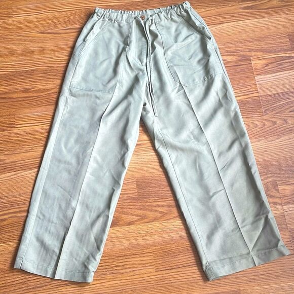 Tommy Bahama Size Small 100% Silk Tropical Floral Capri Pants New - Picture 2 of 10